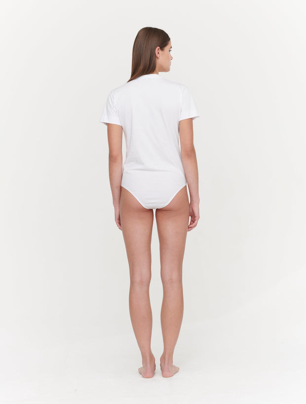 white t shirt bodysuit